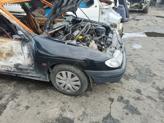 Megane 1 çıkma çamurluk
