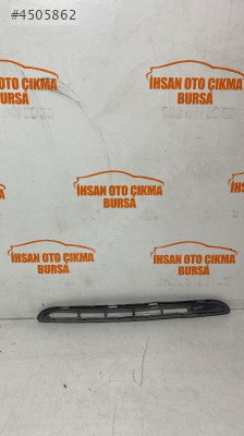 Renault clio 3 ön tampon ızgarası