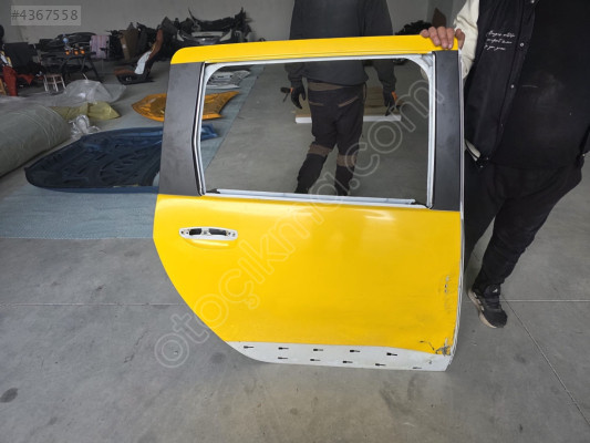 DACİA LODGY BEYAZ SAĞ ARKA KAPI ORJINAL