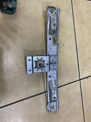 Opel Corsa D Modeli İçin Sol Arka Cam Kriko Çıkma Parçası