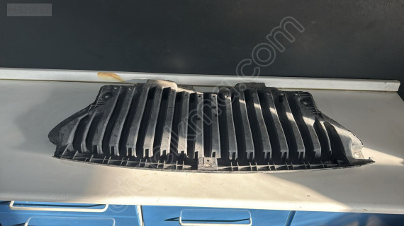 MERCEDES E SERİ W213 ALT MUHAFAZA 2135200200