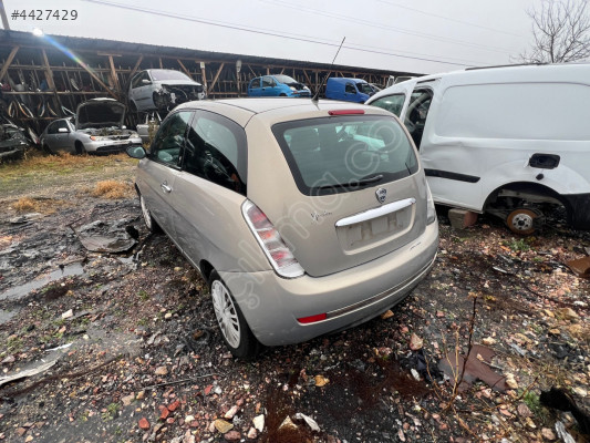 Whatsaptan siparişler lancia yypslion stop takım