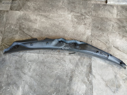 MERCEDES E 250 ÖN CAM IZGARASI HATASIZ ÇIKMA EGE OTOMOTİV