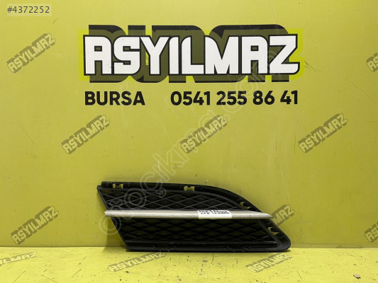 BMW E90 TAMPON ALT IZGARASI SAĞ 51117138418