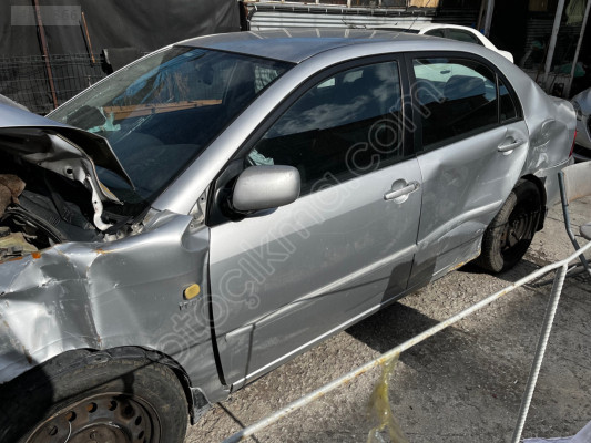 TOYOTA COROLLA TERRA 2002/2007 SOL ÖN KAPI