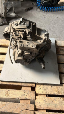 SEAT LEON ŞANZIMAN-2.0 TDİ-6 İLERİ MANUEL ( HDV-02Q300040HX