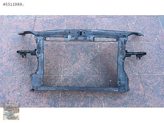 AUDI A3 2004 2008 ÖN PANEL 8P0805588
