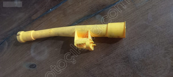 Passat A4 1,8 yağ çubuğu borusu OEM 06B103663C sıfır orj