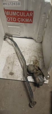 FORD TRANSİT ÖN CAM KRİKOSU
