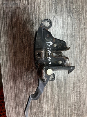 Nissan Primera kaput kilidi