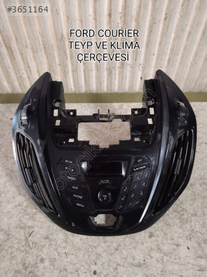 FORD COURİER ORJİNAL TEYP VE ÇERÇEVESİ