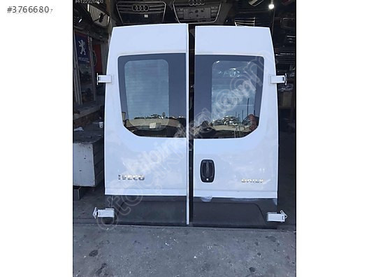 IVECO DAİLY ARKA SAĞ SOL BAGAJ HATASIZ SÖKME