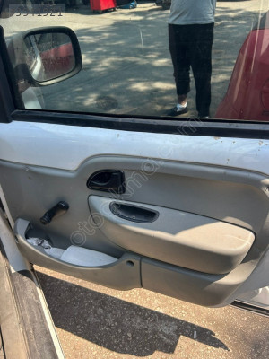 RENAULT KANGOO 1.5 2008 SAĞ ÖN KAPI DÖŞEMESİ
