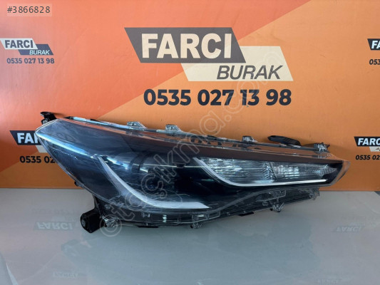TOYOTA COROLLA CROSS SAĞ FAR ORJİNAL