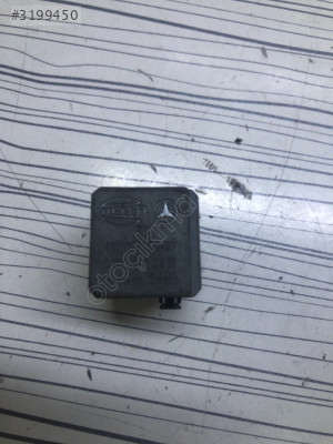 MERCEDES-BENZ A W169 DİĞER RÖLE A0025422619