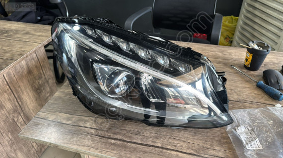 MERCEDES C SERİ W205 TEK MERCEK SAĞ FAR 2059062604
