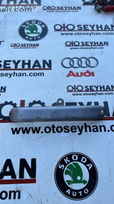 04L129723 Volkswagen emme manifoldu destek braketi