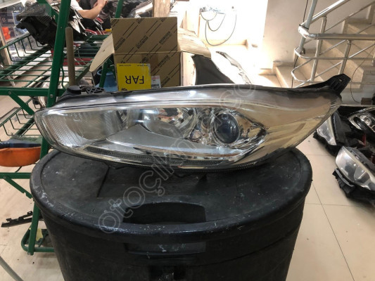 FORD FİESTA LEDLİ MERCEKLİ SOL FAR