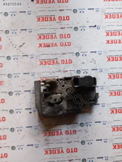 Alfa Romeo 156 sol ön kapı kilidi