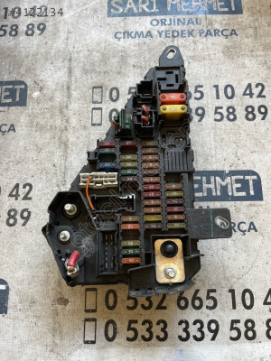 ÇIKMA BMW E60 E61 6 906 588-06 690658806 SİGORTA KUTUSU