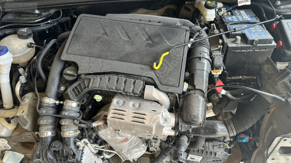 PEUGEOT 2008 DOLU MOTOR 1.2 BENZİN OTOMATİK PURETECH