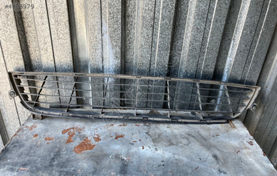 DACİA DOKKER ÖN TAMPON IZGARASI