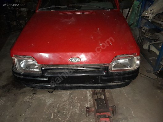 FORD ESCORT CL 1991 MODEL ON FAR