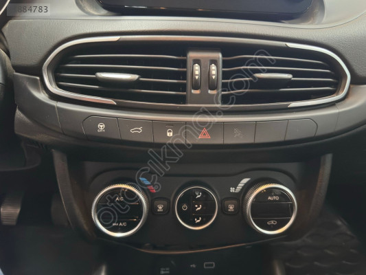 2015-2025 Fiat Egea Hatasız Sökme Dörtlü Flanşör Düğmesi