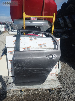 TOYOTA YARİS SOL ARKA KAPI ÇIKMA BOŞ ORJİNAL 2008-2012