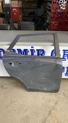 KIA Stonic İçin Sağ Arka Kapı