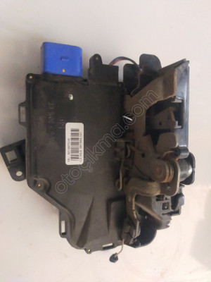 SEAT ALTEA KAPI KİLİDİ ÖN SAĞ 2004-2006 3D1837016 3D1837016AC