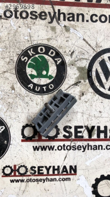 09115187 Opel Corsa D akü sabitleme braketi