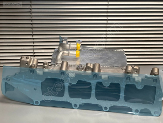 A3 OCTAVIA PASSAT 13-24 EMME MANIFOLDU (INTERCOOLER) 04L129711M