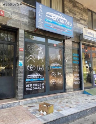 Peugeot 3008 tespit vidası 9816817380