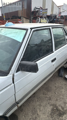 Renault 9 sol ön kapı