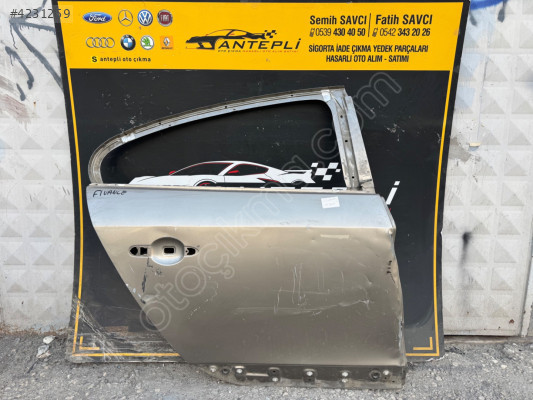 RENAULT FLUENCE SAĞ ARKA KAPI ÇIKMA ORİJİNAL