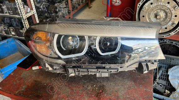 BMW G30 SAĞ FAR ÇIKMA