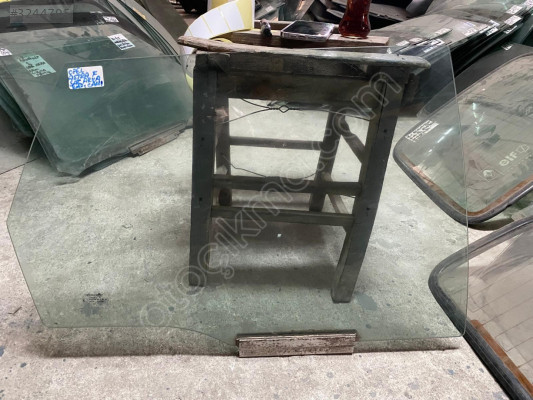 OPEL ASTRA F SAĞ ARKA KAPI CAMI ORJİNAL ÇIKMA 90-97 MODEL