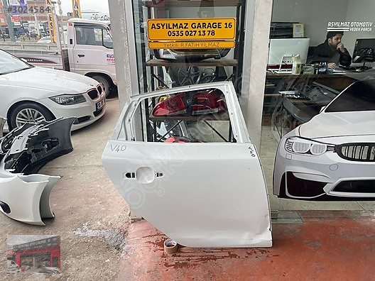 VOLVO V40 SAĞ ARKA KAPI ORJİNAL VOLVO