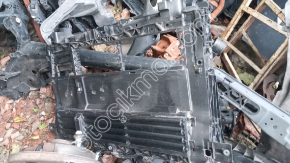 ford focus ön panel