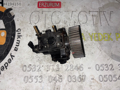 0055205935-0445010150 FİAT PUNTO CROMA 1.9 JTD Mazot pompası