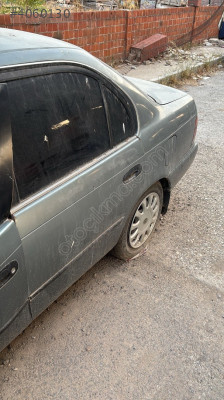 Toyota Corolla efsane kasa sol arka dolu hatasız