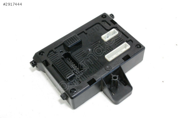Renault Clio 3 Modus BCM Beyni Modülü 8200652284 L2R 28118774-7A