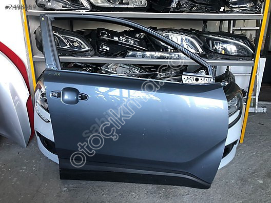 Orjinal Toyota C-HR Hybrid Sağ Ön Kapı Parçası