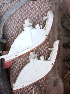 Toyota Corolla ön sinyal lambaları