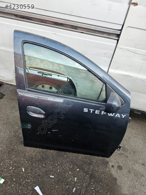 DACİA SANDERO SAĞ ÖN KAPI DOLU