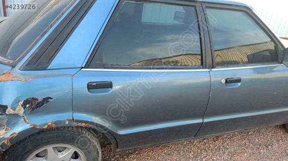 ford taunus sağ arka kapı
