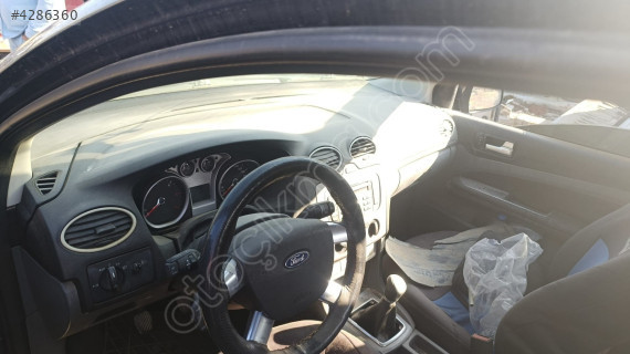 FORD FOCUS GÖĞÜS ÇIKMA ORJİNAL