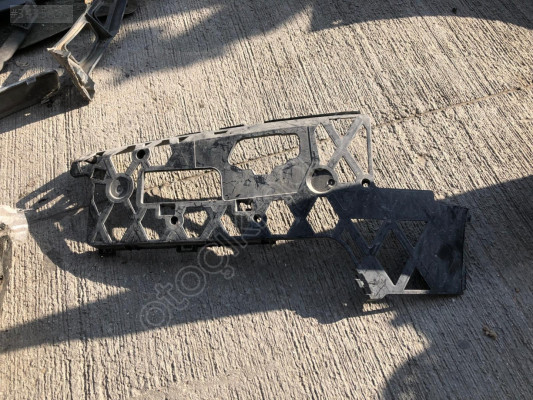 VOLKSWAGEN PASSAT 11-15 ÖN TAMPON SOL İÇ BRAKET 3AA807177
