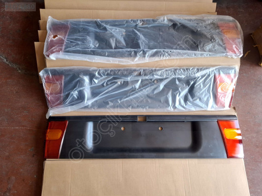 ÖZMEN OPEL VECTRA A ARKA BAGAJ PLAKALIK PLASTİĞİ REFLEKTÖR